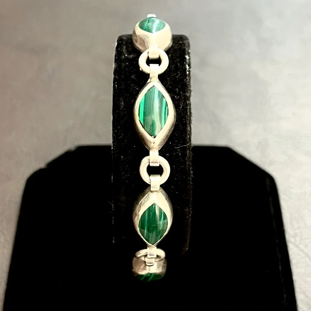 Vintage sterling silver Mexican malachite bracelet Artist signed